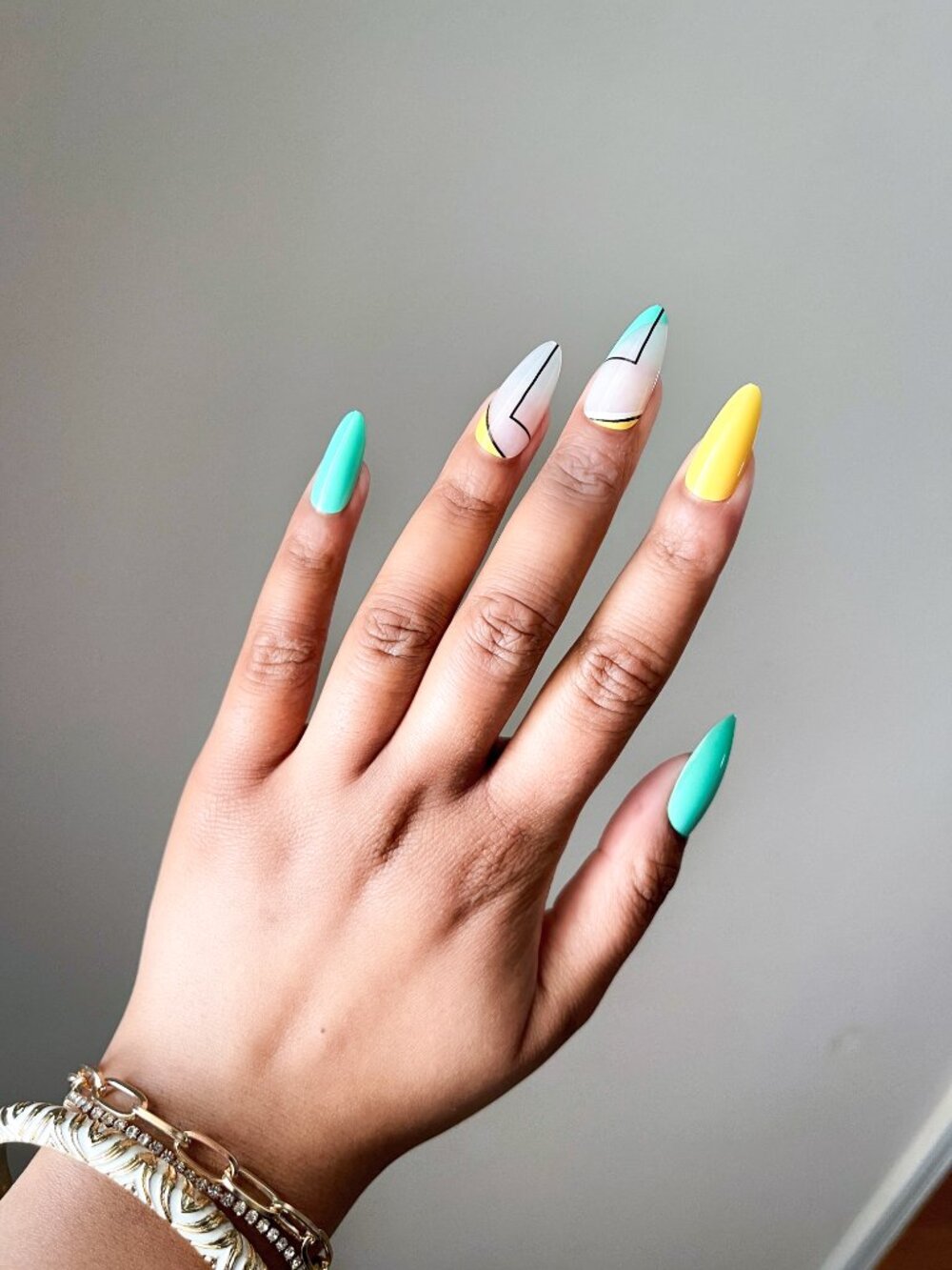 Green & Yellow Abstract Press On Nails | Almond/Coffin